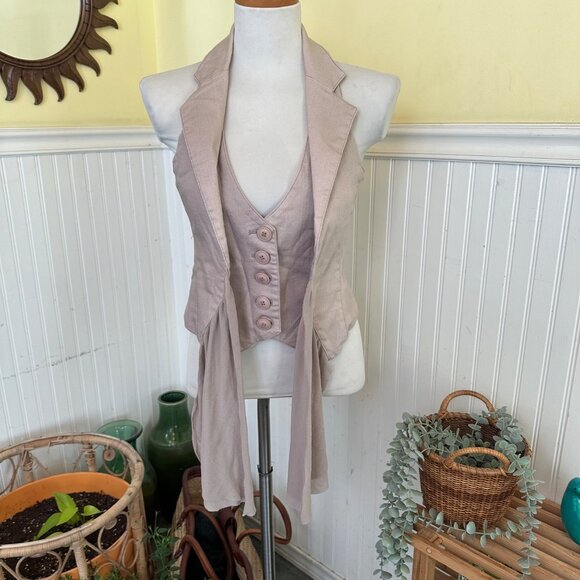 LaRok Beige Fitted Sleeveless Vest With Button Front & Tie Detail - Picture 1 of 10